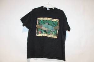 lot 257 image: Vintage Shedd Aquarium Chicago T-Shirt by Hanes, Size Adult XL
