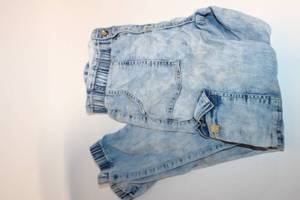lot 264 image: Celebrity Ace Size 728 Denim Shorts