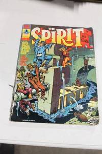 lot 303 image: Vintage The Spirit Comic Book Issue #4 by Will Eisner