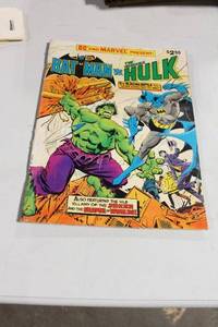 lot 331 image: Limited Collectors Edition DC and Marvel Present Batman vs Hulk Comic