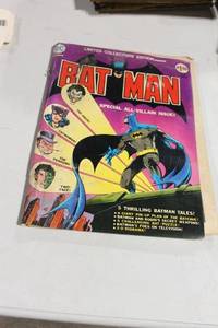 lot 332 image: Limited Collectors Edition Batman Comic with Table Top Diorama