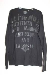 lot 403 image: Guess Mens Black Long Sleeve T-Shirt, Size Large
