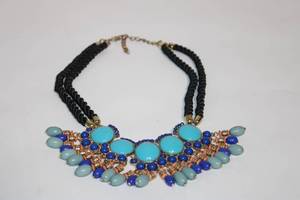 lot 444 image: Vintage Multi-Stone and Bead Statement Necklace