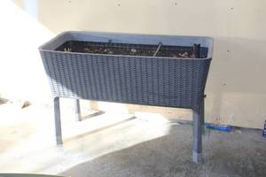 Outdoor Elevated Garden Planter with Wicker Design