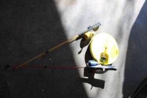 lot 23 image: Set of 2 Ice Fishing Rods and Frabill Tip-Up Line Winder
