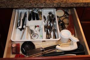 lot 77 image: Collection of Kitchen Utensils and Gadgets