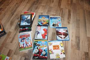 lot 110 image: Collection of 19 Childrens and Animated DVDs and Blu-rays