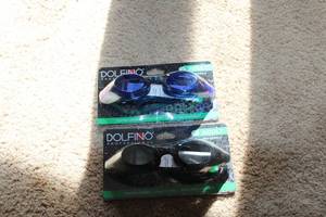lot 127 image: Set of 2 Adult Dolfino Professional Swim Goggles