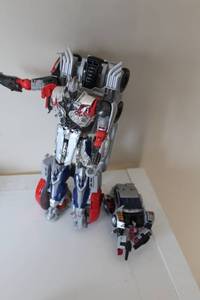 lot 130 image: Transformers Optimus Prime Action Figure Set with Vehicle