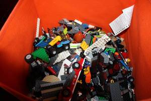 lot 144 image: Large Lot of Assorted LEGO Bricks and Pieces