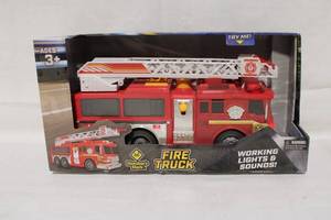 lot 15 image: Members Mark Fire Truck Toy with Working Lights and Sounds