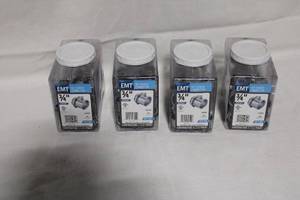 lot 23 image: Set of 100 EMT 34 Zinc Set Screw Connectors