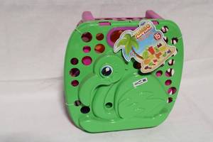 lot 40 image: Jumbo Beach Bucket with 15 Toy Pieces for Sand Play