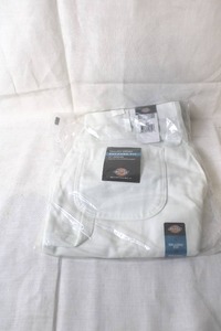lot 74 image: Dickies Utility Short Relaxed Fit Size 34