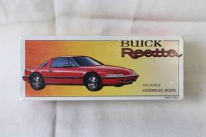 lot 81 image: Buick Reatta 124 Scale Assembled Model Car