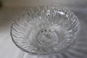 lot 99 image: Fifth Avenue Metropolitan 12 Lead Crystal Centerpiece Bowl