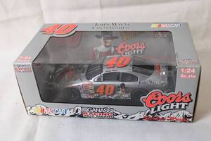 lot 101 image: 124 Scale Coors Light #40 NASCAR Diecast Car by Chip Ganassi Racing