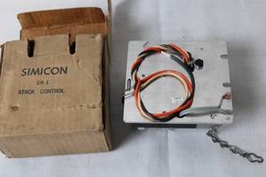 lot 121 image: Simicon SR-1 Stack Control Thermostat