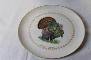 lot 134 image: Boehm American Wild Turkey 1976 Bicentennial Collectible Plate