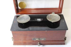 Vintage The Torsion Balance Co. Wooden Scale Model 276