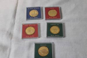 lot 176 image: Set of 5 Solid Bronze Commemorative Medals Featuring UK Landmarks