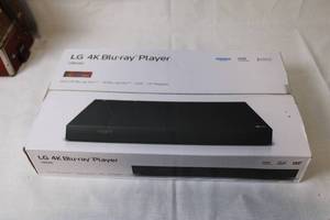 lot A-196 image: LG 4K Blu-ray Player UBK80 with HDR and 3D Compatibility