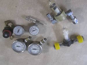 (CSB) Assorted Gauges and Air Filte...
