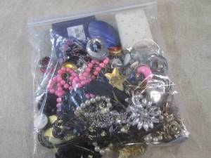 (BSB) Bag of Assorted Fashion Jewel...