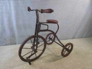 (CNTR) Vintage Metal and Wood Tricy...
