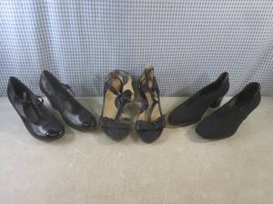 (A-1) 3 Pairs of Womens Shoes Size...