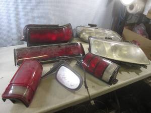 (EW7) Assorted Automotive Lights an...