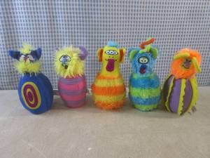 (CS) Melissa & Doug Monster Bowling...