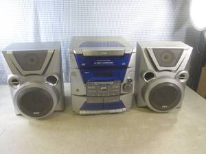 (A-1) RCA RS2605 Compact Audio Syst...