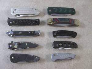 (D-3) 10 Assorted Folding Knives...