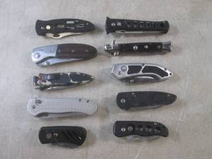 (D-3) 10 Assorted Folding Knives...
