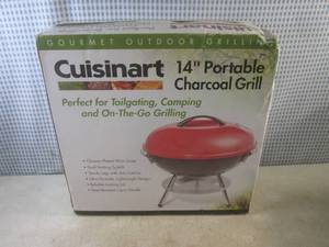 (CS) Cuisinart 14 Portable Charcoa...