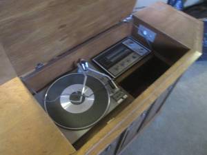 (FRNT) Vintage Working RCA Victor C...
