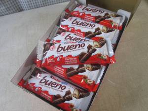 (B-1) 20 Kinder Bueno Candy Bars Pa...
