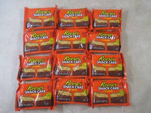 (B-1) 12 Reeses Snack Cake 2 Cakes ...