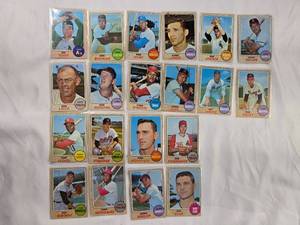 lot 6 image: Lot of 20 Vintage Baseball Trading Cards from 1968