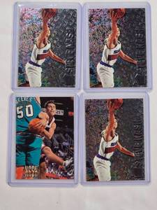 lot 147 image: Lot of 4 Steve Nash Rookie Cards