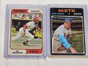 lot 157 image: Lot of 2 Vintage Star Baseball Cards - Tom Seaver 1971 Topps No. 160 and Joe Morgan 1974 Topps No. 85
