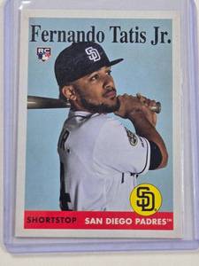lot 220 image: Fernando Tatis Jr. Rookie 2019 Topps No. 75
