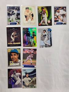 lot 222 image: Lot of 10 New York Yankees Baseball Cards - Mickey Mantle, Phil Rizzuto, Roger Maris and More