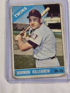 lot 233 image: Harmon Killebrew 1966 Baseball Card Topps No. 120