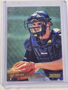 lot 254 image: Joe Mauer GOLD Rookie Card 2002 Topps Draft Pick No. 107