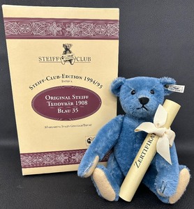 lot 92 image: Steiff Club Edition 19941995 Replica Original Steiff Teddy Bear 1908 - Blau35