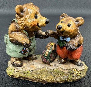 lot 83 image: Wee Forest Folk Bears - Welcome Home  BB-2 (1995)