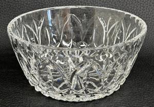 lot 89B image: Lovely Lead Crystal Bowl