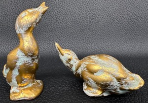 lot 4 image: Vintage Stangl 22kt Gold Dusted Over Pale Blue Duck Figurines